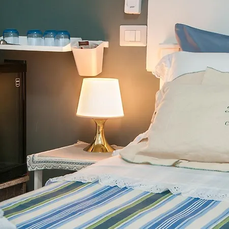 La Terrazza Ai Miracoli فندق مبيت وإفطار نابولي