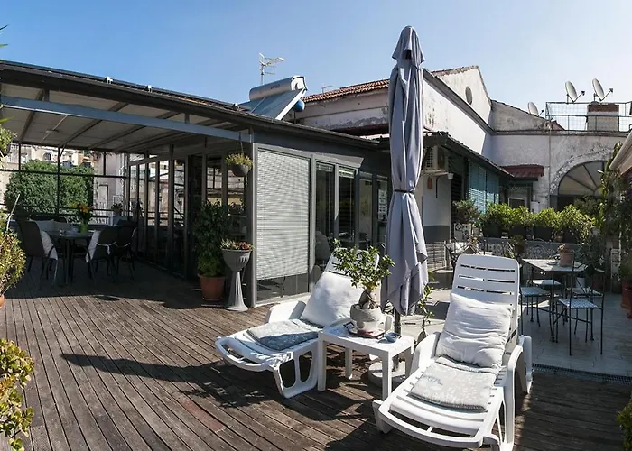 La Terrazza Ai Miracoli 住宿加早餐酒店 那不勒斯