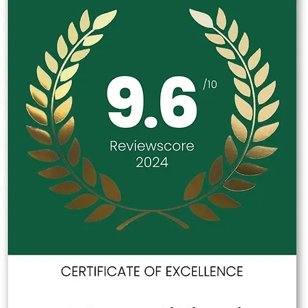 Bed & Breakfast La Terrazza Ai Miracoli 4*