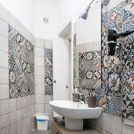 فندق مبيت وإفطار La Terrazza Ai Miracoli 4*